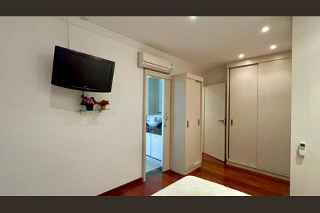 Apartamento à venda com 158m², 3 quartos e 1 vagaSuíte 1
