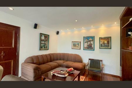 Apartamento à venda com 158m², 3 quartos e 1 vagaSala de TV