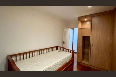 Apartamento à venda com 158m², 3 quartos e 1 vagaQuarto