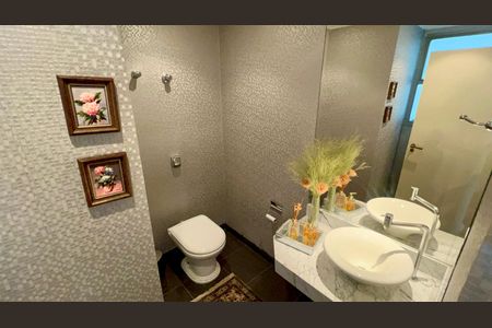 Apartamento à venda com 158m², 3 quartos e 1 vagaLavabo