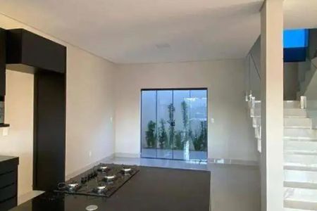 Casa para alugar com 215m², 3 quartos e 3 vagas Casa para alugar com 215m², 3 quartos e 3 vagasSala/cozinha