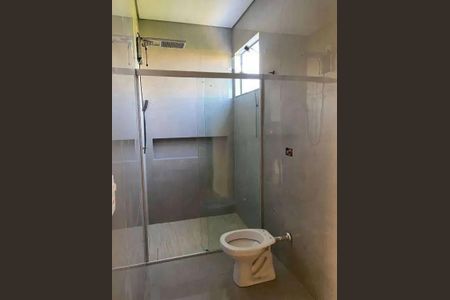 Casa para alugar com 215m², 3 quartos e 3 vagas Casa para alugar com 215m², 3 quartos e 3 vagasBanheiro social