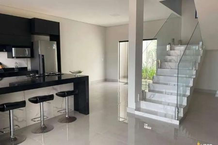 Casa para alugar com 215m², 3 quartos e 3 vagas Casa para alugar com 215m², 3 quartos e 3 vagasSala/cozinha