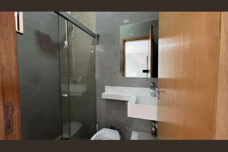 Casa para alugar com 215m², 3 quartos e 3 vagas Casa para alugar com 215m², 3 quartos e 3 vagasBanheiro social