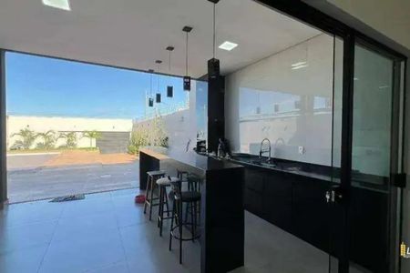 Casa para alugar com 215m², 3 quartos e 3 vagas Casa para alugar com 215m², 3 quartos e 3 vagasSala/cozinha