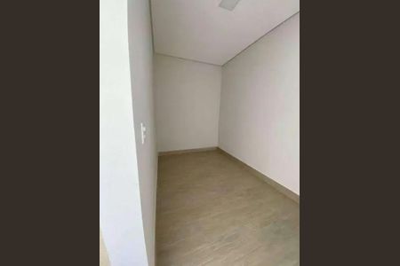 Casa para alugar com 215m², 3 quartos e 3 vagas Casa para alugar com 215m², 3 quartos e 3 vagasQuarto 2