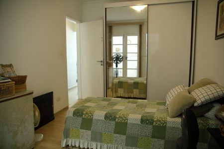 Casa para alugar com 122m², 2 quartos e 2 vagasSuíte 2 