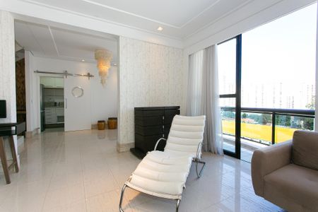 Apartamento para alugar com 130m², 3 quartos e 4 vagas Apartamento para alugar com 130m², 3 quartos e 4 vagasSala de Estar