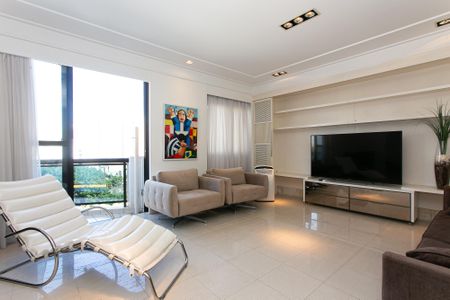 Apartamento para alugar com 130m², 3 quartos e 4 vagas Apartamento para alugar com 130m², 3 quartos e 4 vagasSala de Estar