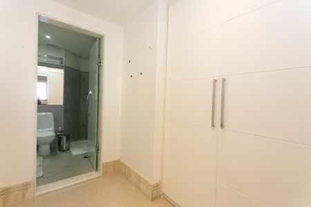 Apartamento para alugar com 130m², 3 quartos e 4 vagas Apartamento para alugar com 130m², 3 quartos e 4 vagasCorredor