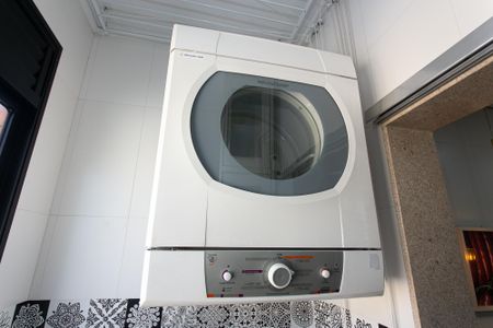 Apartamento para alugar com 130m², 3 quartos e 4 vagas Apartamento para alugar com 130m², 3 quartos e 4 vagasÁrea de Serviço