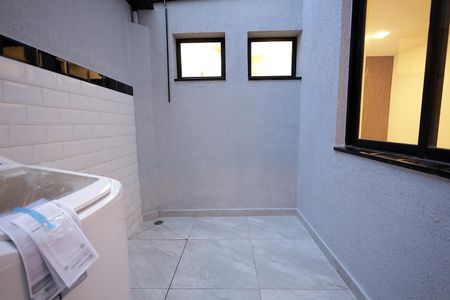 Apartamento para alugar com 55m², 2 quartos e 1 vagaÁrea de Serviço