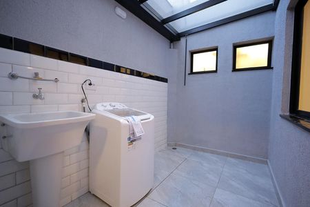 Apartamento para alugar com 55m², 2 quartos e 1 vagaÁrea de Serviço