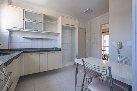 Apartamento para alugar com 97m², 3 quartos e 2 vagasCozinha