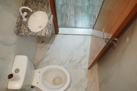 Casa para alugar com 105m², 3 quartos e 2 vagasBanheiro da Suíte 2