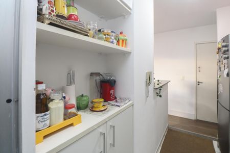 Apartamento à venda com 58m², 2 quartos e 1 vaga Apartamento à venda com 58m², 2 quartos e 1 vagaCozinha e Área de Serviço