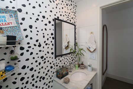 Apartamento à venda com 58m², 2 quartos e 1 vaga Apartamento à venda com 58m², 2 quartos e 1 vagaBanheiro