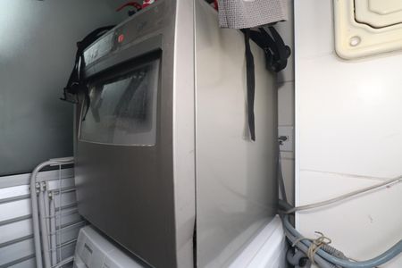 Apartamento à venda com 58m², 2 quartos e 1 vaga Apartamento à venda com 58m², 2 quartos e 1 vagaCozinha e Área de Serviço