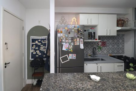 Apartamento à venda com 58m², 2 quartos e 1 vaga Apartamento à venda com 58m², 2 quartos e 1 vagaCozinha e Área de Serviço