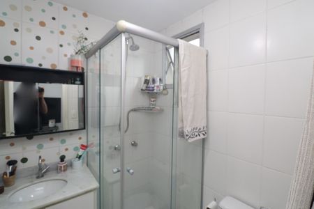 Apartamento à venda com 58m², 2 quartos e 1 vaga Apartamento à venda com 58m², 2 quartos e 1 vagaBanheiro da Suíte