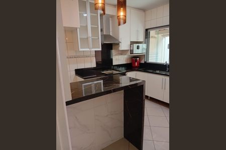 Casa à venda com 100m², 2 quartos e 2 vagasCozinha