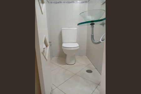 Casa à venda com 100m², 2 quartos e 2 vagasBanheiro