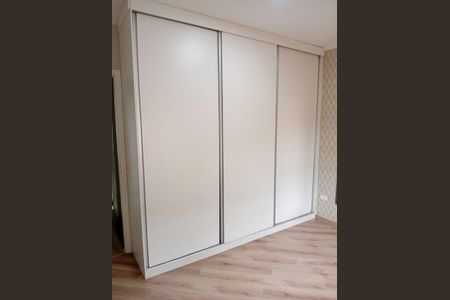 Casa à venda com 100m², 2 quartos e 2 vagasQuarto