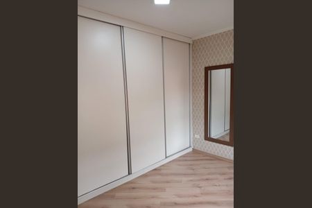 Casa à venda com 100m², 2 quartos e 2 vagasQuarto