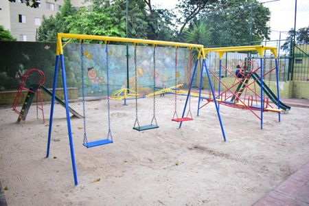 Apartamento para alugar com 96m², 3 quartos e 1 vagaÁrea comum - Playground