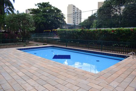 Apartamento para alugar com 96m², 3 quartos e 1 vagaÁrea comum - Piscina