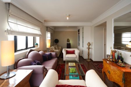 Apartamento à venda com 150m², 3 quartos e 4 vagas Apartamento à venda com 150m², 3 quartos e 4 vagasSala