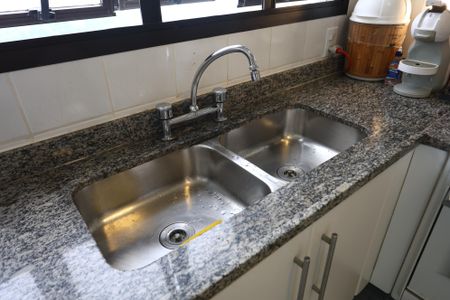 Apartamento à venda com 150m², 3 quartos e 4 vagas Apartamento à venda com 150m², 3 quartos e 4 vagascozinha