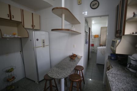 Apartamento à venda com 176m², 3 quartos e 3 vagasCozinha