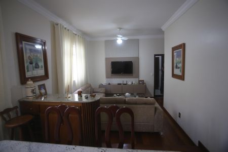 Apartamento à venda com 176m², 3 quartos e 3 vagasSala