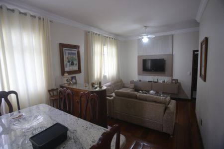 Apartamento à venda com 176m², 3 quartos e 3 vagasSala