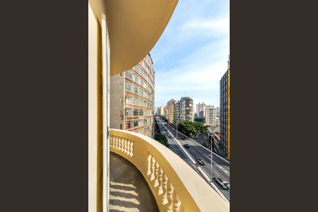 Apartamento à venda com 94m², 1 quarto e sem vagaVaranda