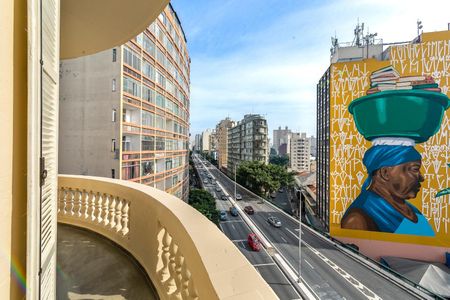 Apartamento à venda com 94m², 1 quarto e sem vagaVaranda