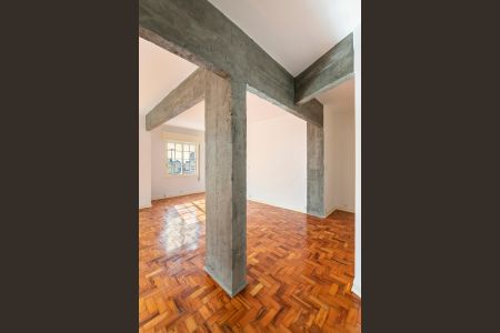 Apartamento à venda com 94m², 1 quarto e sem vagaSala