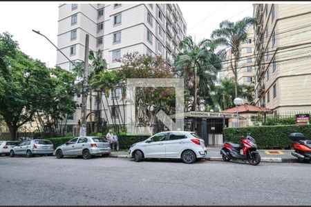 Apartamento à venda com 64m², 3 quartos e 1 vagaFachada e portaria