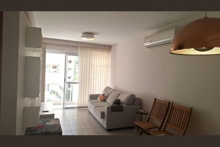 Foto 04 de apartamento à venda com 3 quartos, 87m² em Catete, Rio de Janeiro