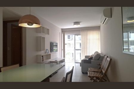 Foto 02 de apartamento à venda com 3 quartos, 87m² em Catete, Rio de Janeiro