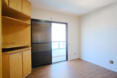 Apartamento para alugar com 130m², 3 quartos e 3 vagasSuíte