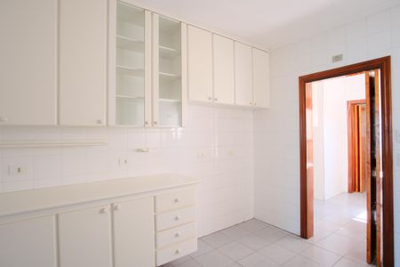 Apartamento para alugar com 130m², 3 quartos e 3 vagasCozinha