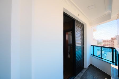 Apartamento para alugar com 130m², 3 quartos e 3 vagasVaranda da Suíte