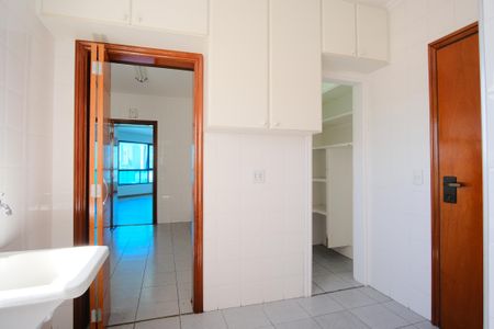 Apartamento para alugar com 130m², 3 quartos e 3 vagasÁrea de Serviço