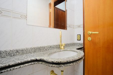 Apartamento para alugar com 130m², 3 quartos e 3 vagasLavabo