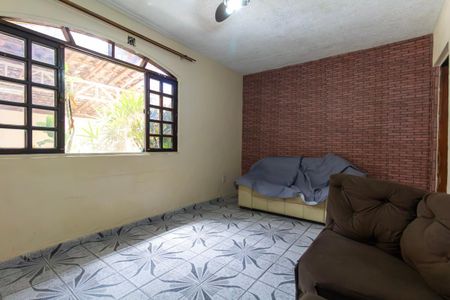 Sala de casa para alugar com 3 quartos, 150m² em Vila Carrão, São Paulo