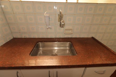 Apartamento à venda com 43m², 1 quarto e 1 vagaCozinha - Pia