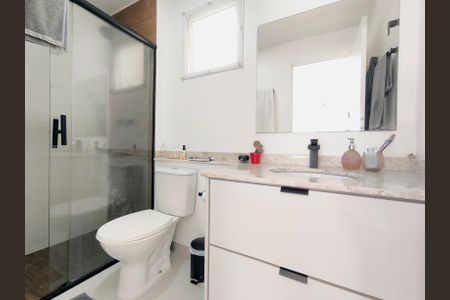 Apartamento à venda com 75m², 2 quartos e 2 vagasBanheiro da Suíte