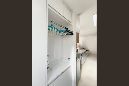 Apartamento à venda com 75m², 2 quartos e 2 vagasÁrea de Serviço